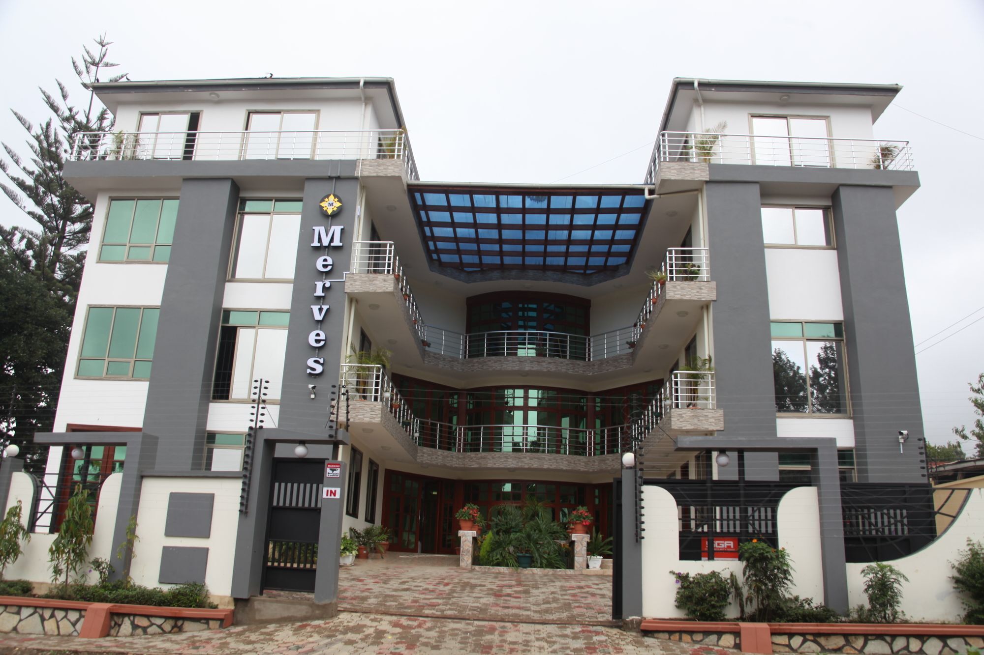 Merves Hotel Аруша Экстерьер фото