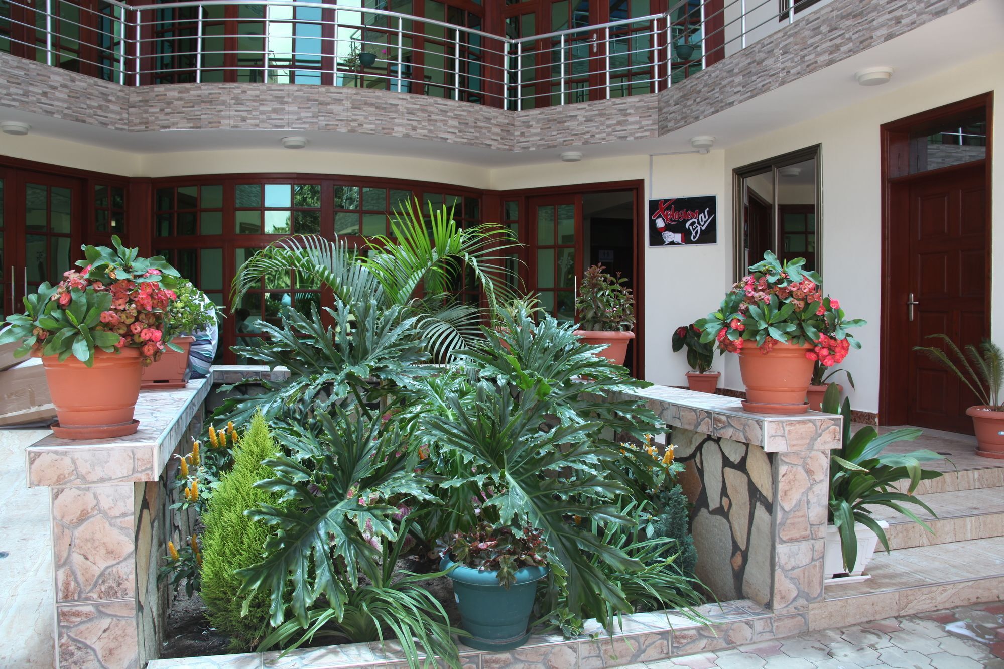Merves Hotel Аруша Экстерьер фото